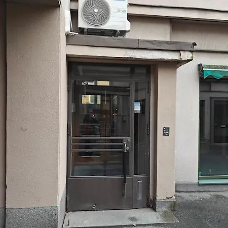 Apartment Brooms - Newly Renovated Jakobstad